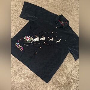 Bamboo Cay Men’s Flying Santa Christmas Embroidered Short Sleeve Camp Shirt